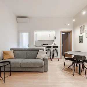 Centro Storico - Stazione A 500m Strategico Elegant Loft Apartment